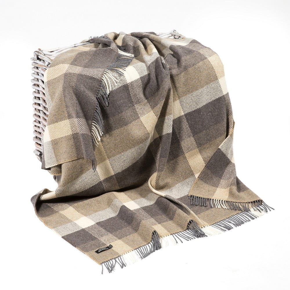 Merino Cashmere Blankie Beige Cream Pleated Check