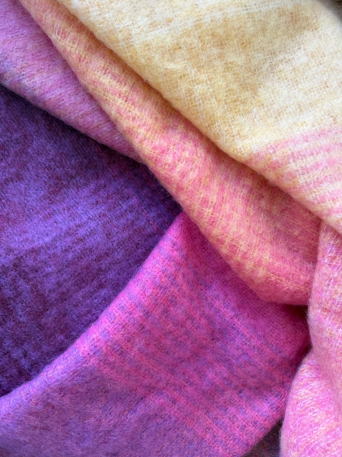 Mohair Wol Blankie Roze Geel Paars Mix 137 x 182cm